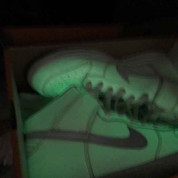 Nike Dunk High Premium “Glow in the dark” size 11 - Picture 11 of 12
